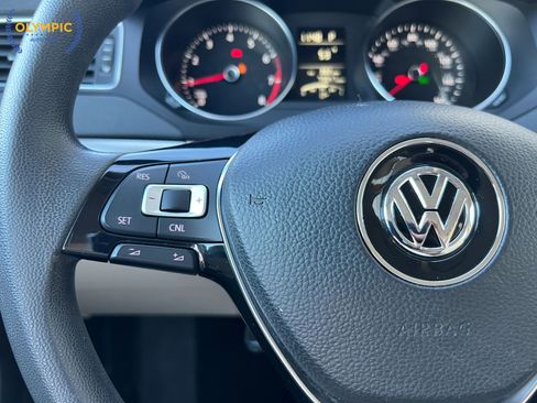 Used 2018 Volkswagen Jetta Wolfsburg Edition image 24