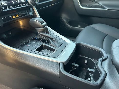 Used 2024 Toyota RAV4 XLE Premium image 25