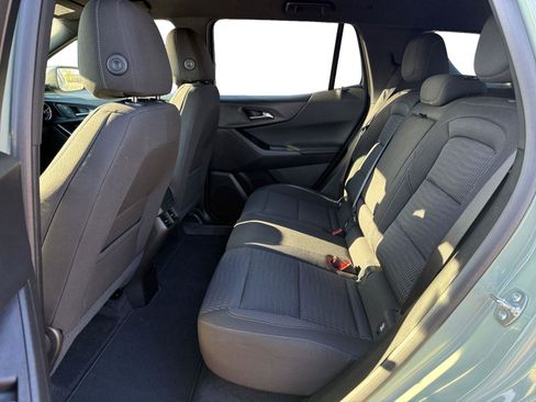 Used 2025 Chevrolet Equinox LT w/ Safety and Technology Package FWD image 19