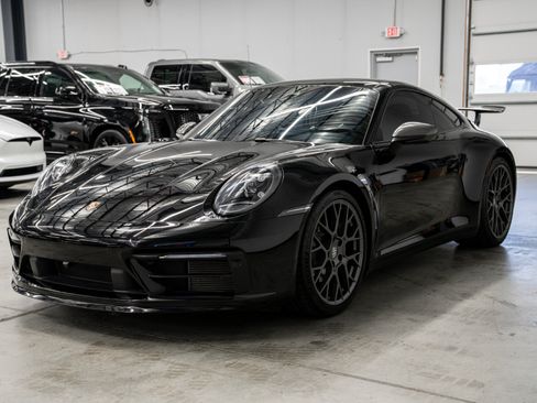 Used 2024 Porsche 911 Carrera T RWD image 5