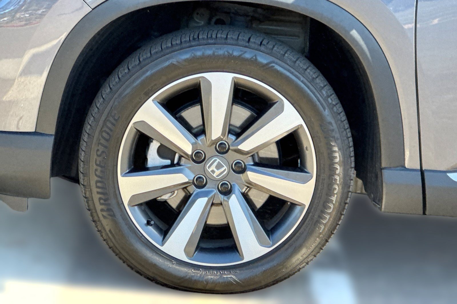 Certified 2025 Honda Pilot Touring image 12