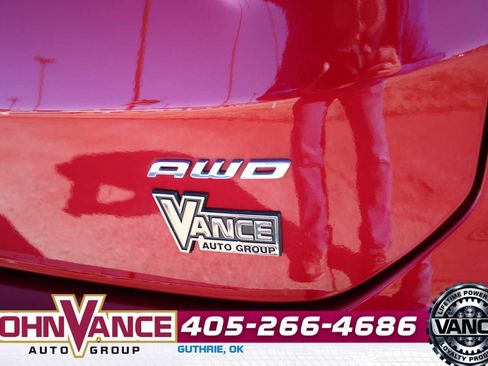 Used 2022 Ford Edge Titanium image 11