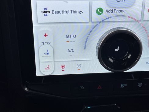 Used 2023 Ford Expedition Limited image 32