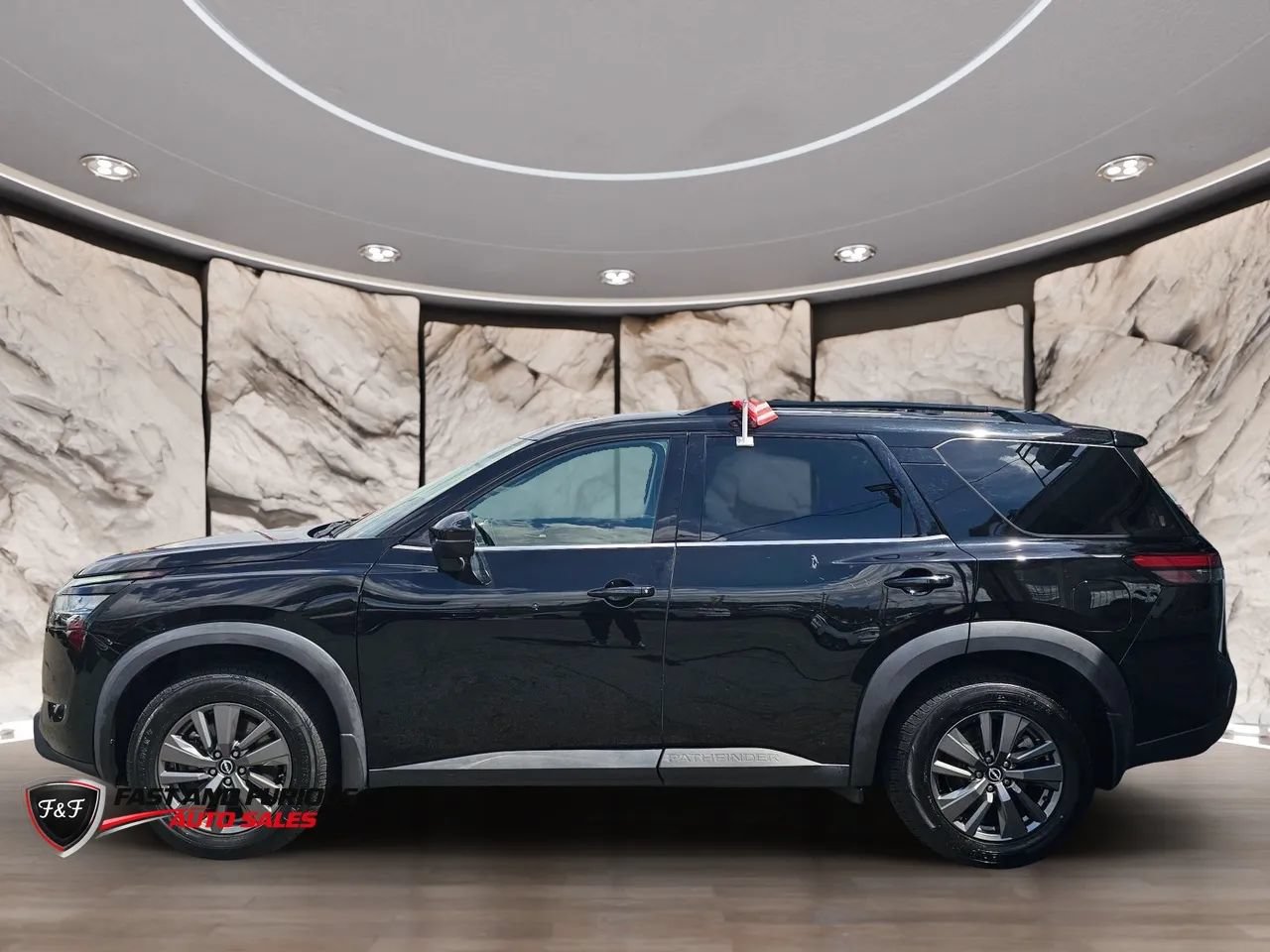 Used 2022 Nissan Pathfinder SV AWD/4WD image 4