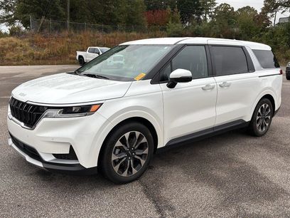 Used 2024 Kia Carnival EX