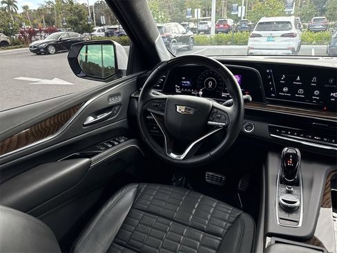 Used 2023 Cadillac Escalade Sport Platinum w/ LPO, ONYX Package image 19