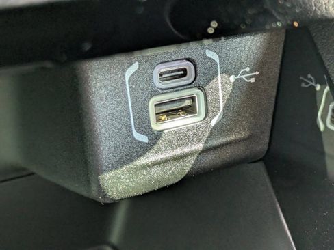 New 2026 Jeep Compass Latitude image 19