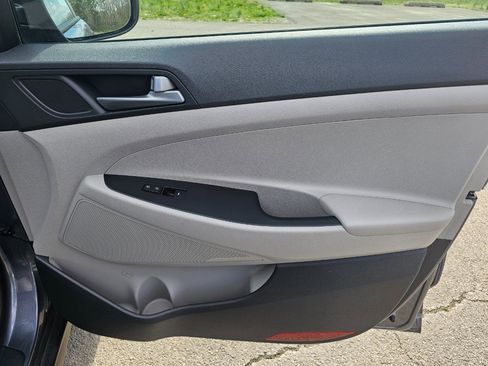 Used 2016 Hyundai Tucson Sport image 17