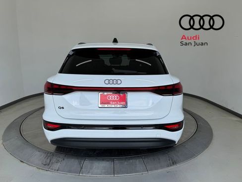 Used 2025 Audi Q6 e-tron Premium w/ Convenience Package RWD image 33
