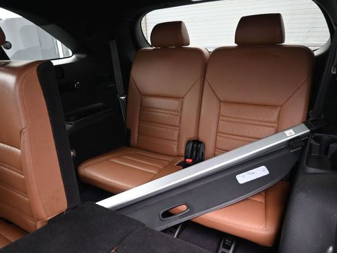 Used 2019 Kia Sorento SX image 23