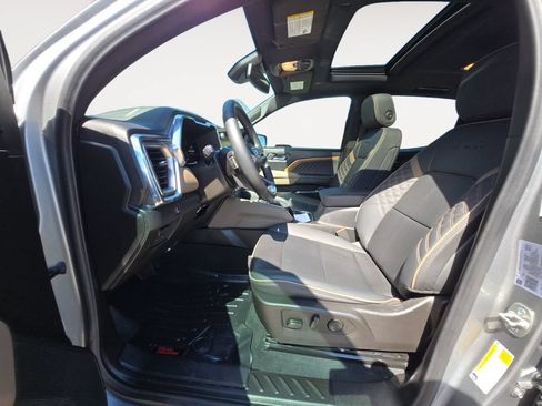 Certified 2024 GMC Canyon Denali AWD/4WD image 10