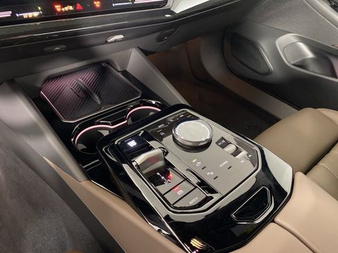 New 2026 BMW 530i xDrive w/ Premium Package image 16