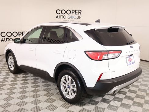Used 2022 Ford Escape SE FWD image 21