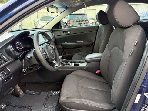 Used 2018 Kia Optima LX FWD image 2