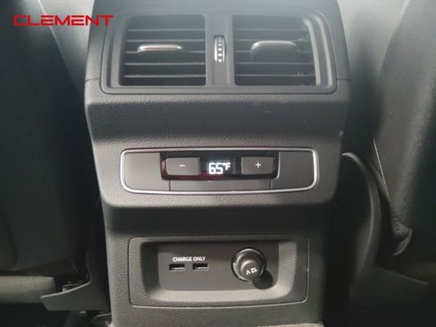 Used 2024 Audi Q5 2.0T Premium w/ Convenience Package image 34