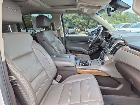 Used 2019 GMC Yukon XL Denali w/ Denali Ultimate Package AWD/4WD image 41