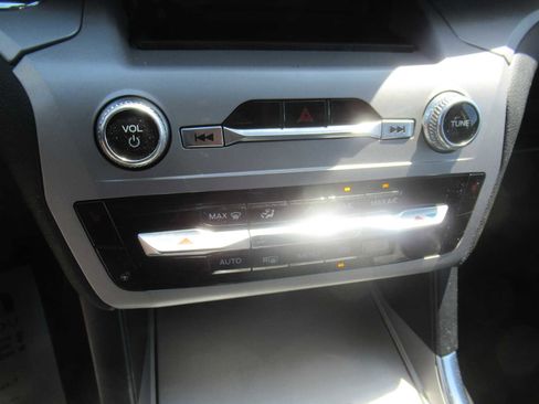 Used 2023 Ford Explorer XLT w/ Equipment Group 202A AWD/4WD image 25