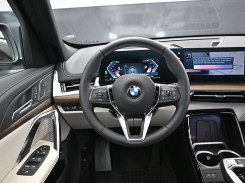 New 2026 BMW X1 xDrive28i w/ Technology Package AWD/4WD image 29
