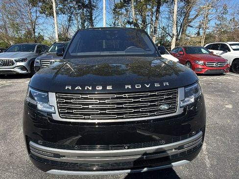 Used 2023 Land Rover Range Rover SE image 8