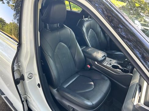 Used 2022 Toyota Highlander Limited FWD image 16