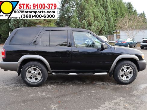 Used 2001 Nissan Pathfinder SE image 8