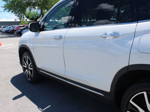 Used 2019 Honda Pilot Touring image 46