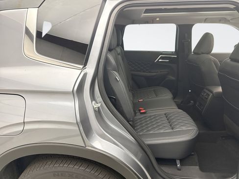 Used 2023 Mitsubishi Outlander SEL 40th Anniversary image 21