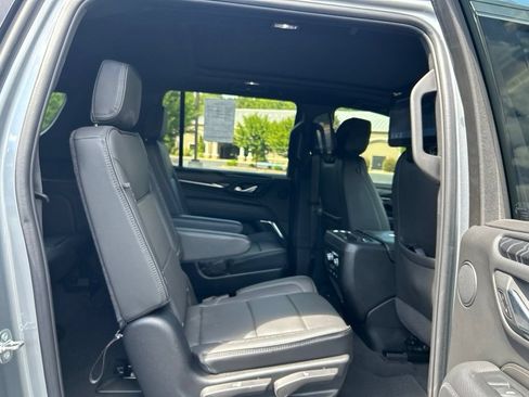 Used 2024 GMC Yukon XL Denali w/ Advanced Technology Package AWD/4WD image 53