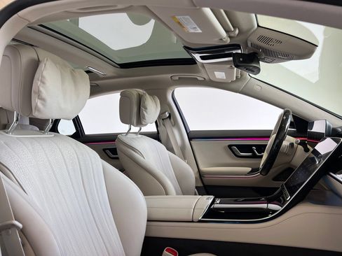 Used 2023 Mercedes-Benz S 500 4MATIC image 24