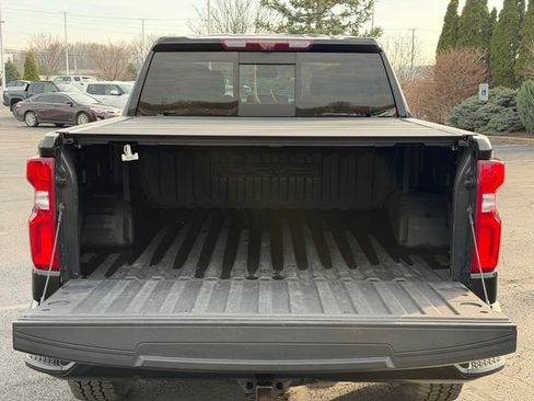 Used 2023 Chevrolet Silverado 1500 ZR2 w/ Technology Package image 17