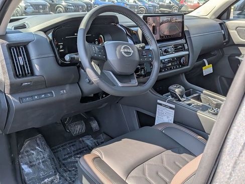 New 2026 Nissan Pathfinder Platinum w/ Accent Package AWD/4WD image 9