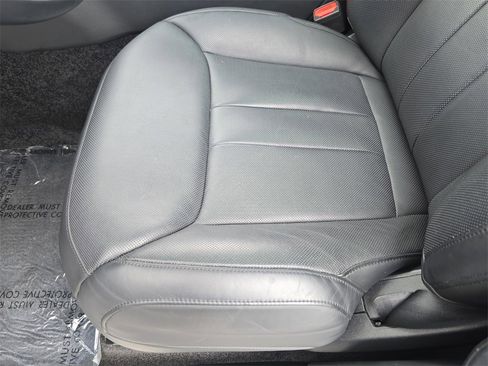 Used 2023 Land Rover Range Rover SE image 30