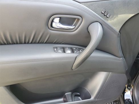 Certified 2023 Nissan Armada SL w/ Midnight Edition Package image 19