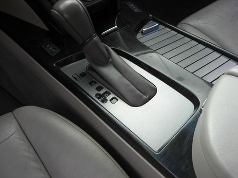 Used 2009 Acura MDX w/ Technology Package AWD/4WD image 8