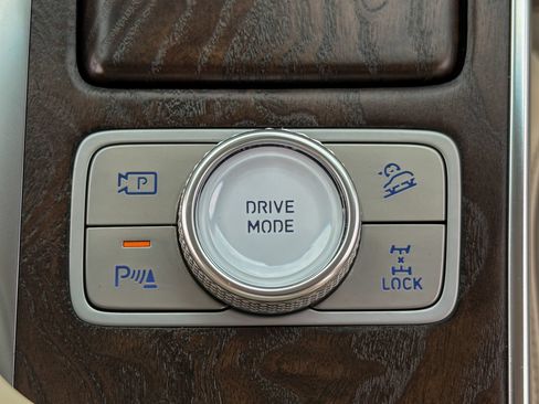 Used 2024 Genesis GV80 3.5T w/ Prestige Package AWD/4WD image 35