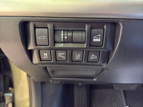 Used 2019 Subaru Outback 2.5i Touring w/ Protection Package #1 AWD/4WD image 14