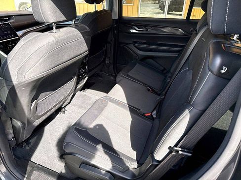 Used 2023 Jeep Grand Cherokee L Laredo w/ Luxury Tech Group I AWD/4WD image 12