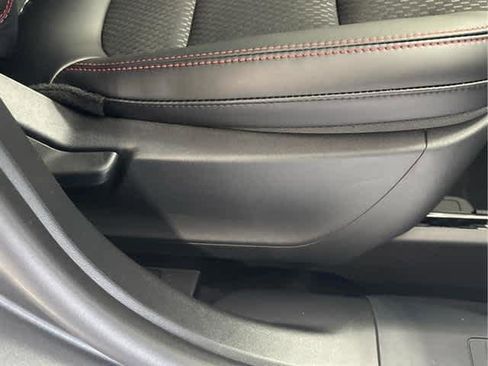 New 2025 Ford Escape ST-Line w/ Cold Weather Package image 39