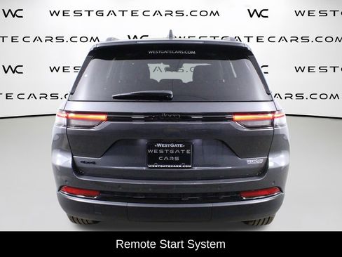 New 2025 Jeep Grand Cherokee Altitude image 7