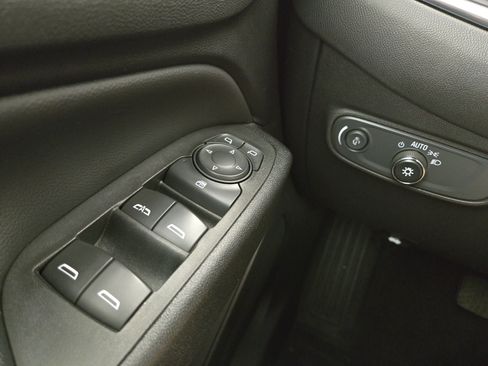 Certified 2022 Chevrolet Equinox LT FWD image 29