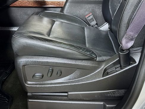 Used 2017 GMC Yukon SLT RWD image 18