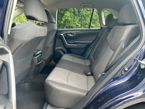 Used 2020 Toyota RAV4 XLE w/ All Weather Liner Package AWD/4WD image 30