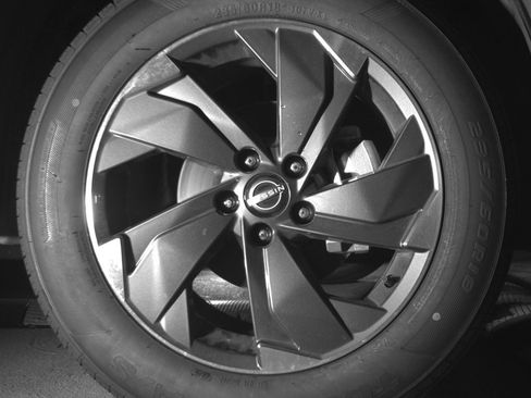 Used 2025 Nissan Rogue SV FWD image 13