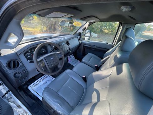 Used 2015 Ford F250 XL w/ Power Equipment Group image 39