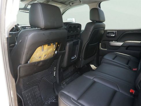 Used 2015 Chevrolet Silverado 2500 LT w/ LT Convenience Package AWD/4WD image 11