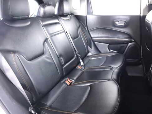 Used 2019 Jeep Compass Limited image 40