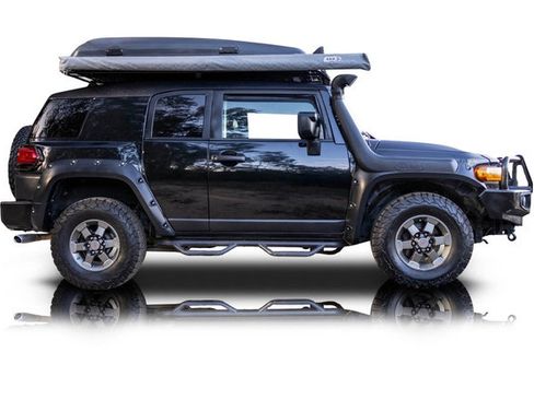 Used 2007 Toyota FJ Cruiser 4WD w/ TRD Special Edition image 2