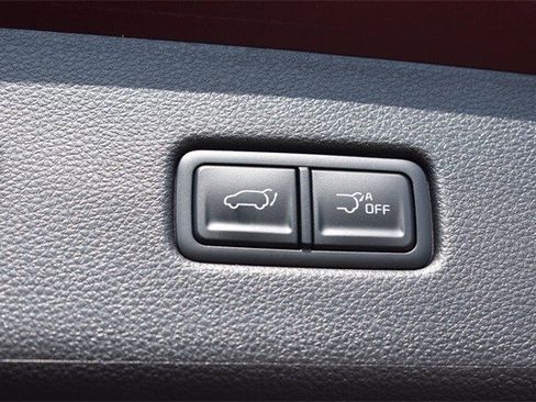 New 2026 Kia Carnival EX image 17