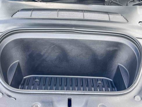 Used 2023 Tesla Model Y Long Range image 25