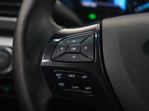 Used 2016 Ford Explorer XLT w/ Equipment Group 202A image 28